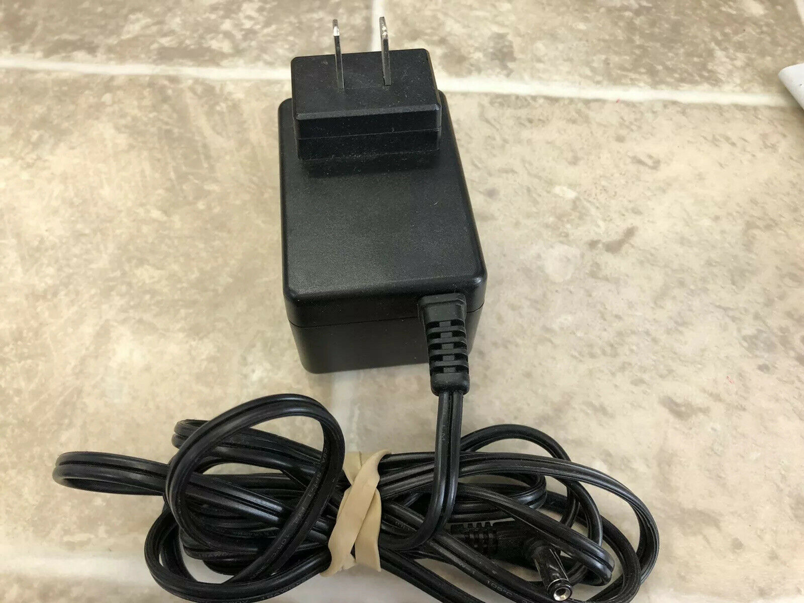 *Brand NEW*SPP1200240A Sharper Image SI726 12V 2000mA AC DC Adapter POWER SUPPLY - Click Image to Close